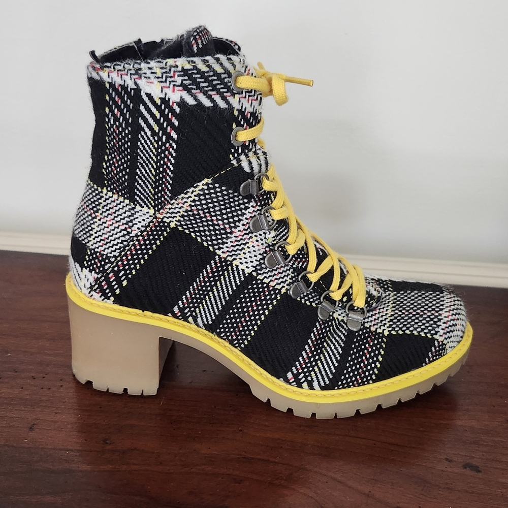 Plaid Ankle Boots with Yellow Accents Eric Michael Portugal Size 37